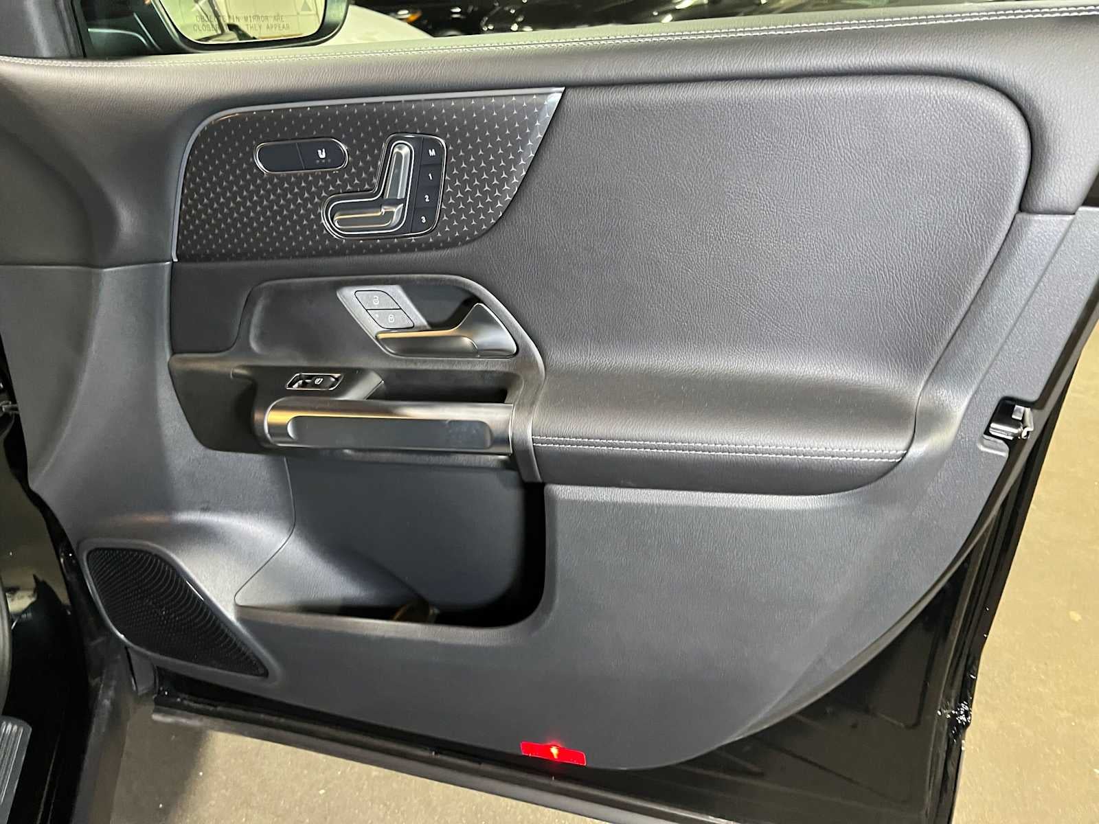 2026 Mercedes-Benz GLB 250 4MATIC® SUV