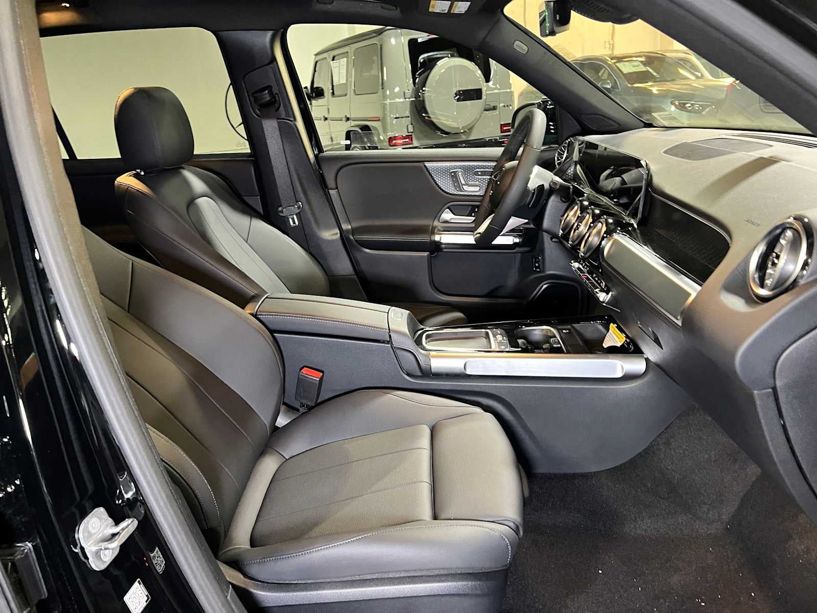 2026 Mercedes-Benz GLB 250 4MATIC® SUV