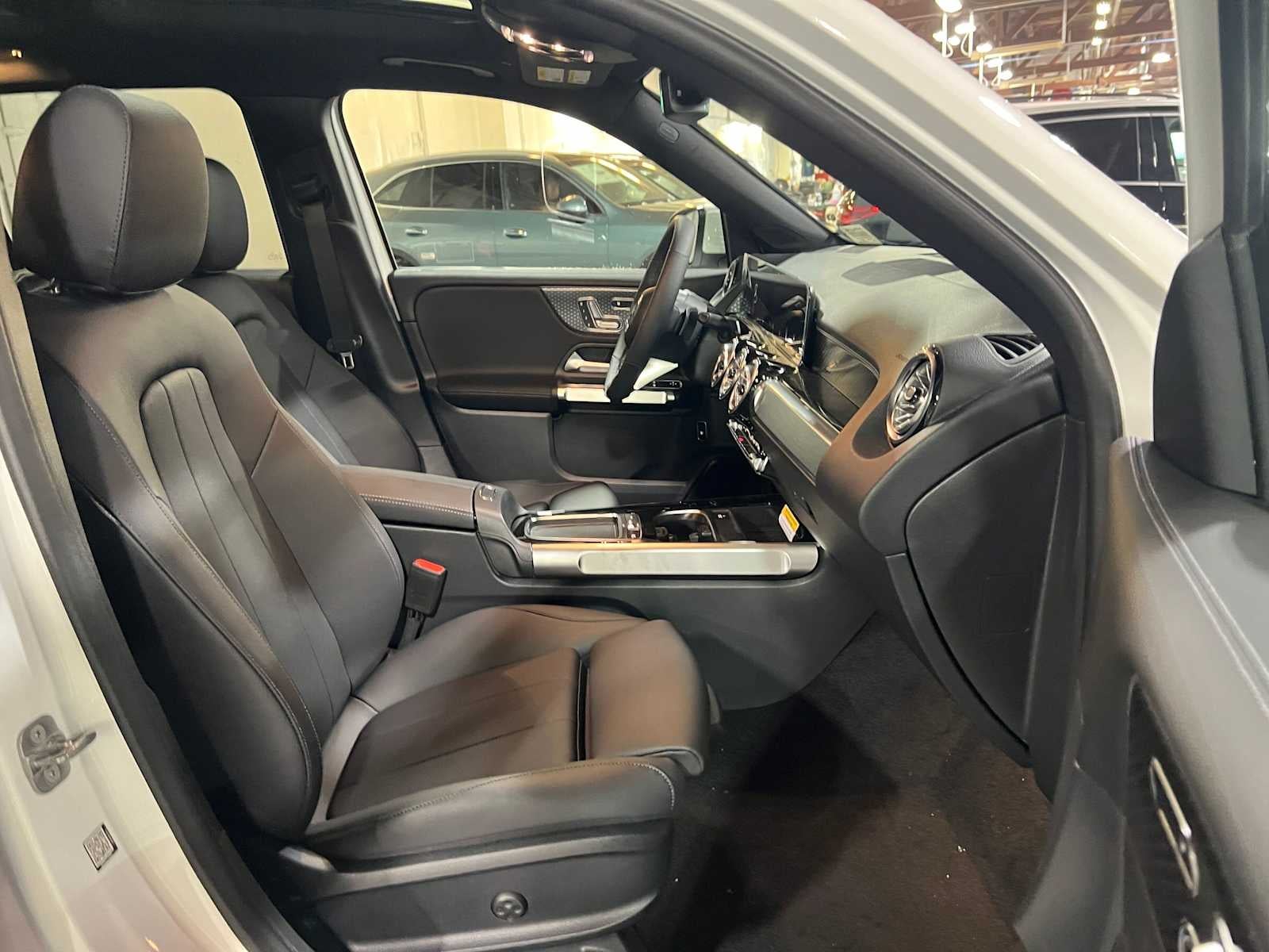 2026 Mercedes-Benz GLB 250 4MATIC® SUV