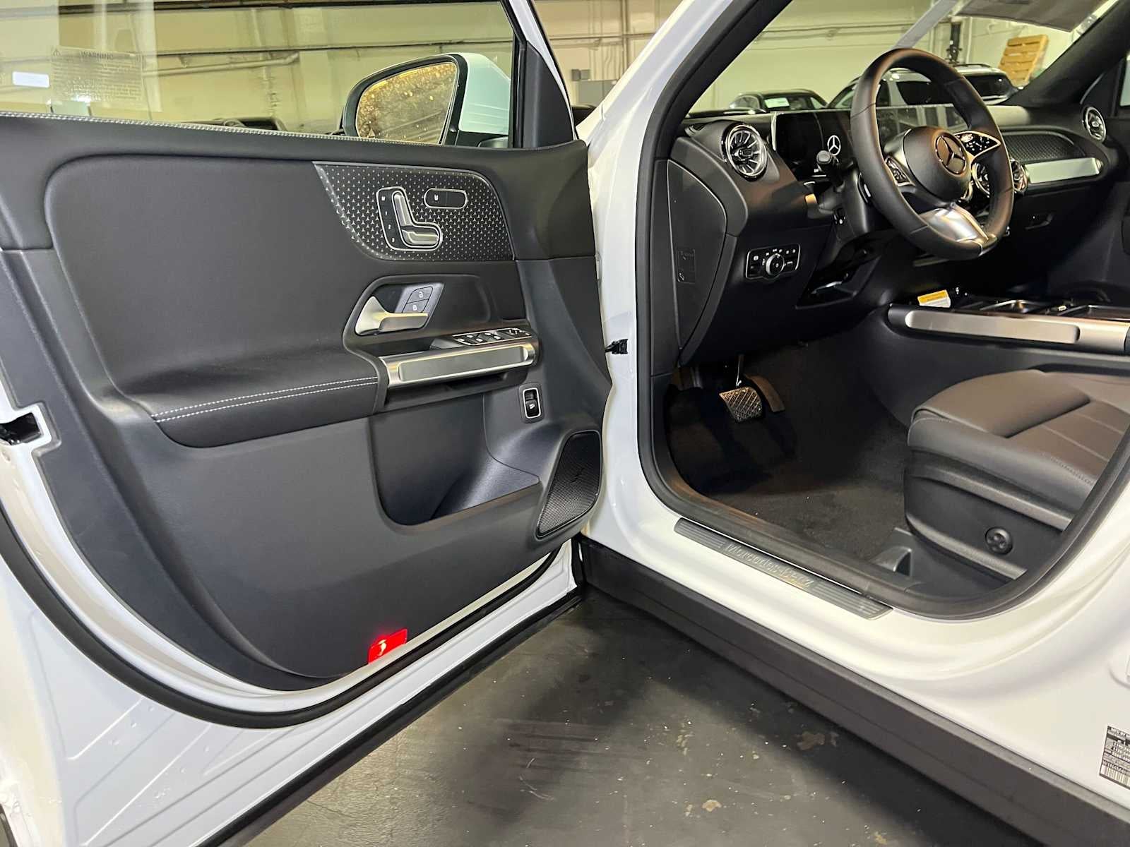 2026 Mercedes-Benz GLB 250 4MATIC® SUV