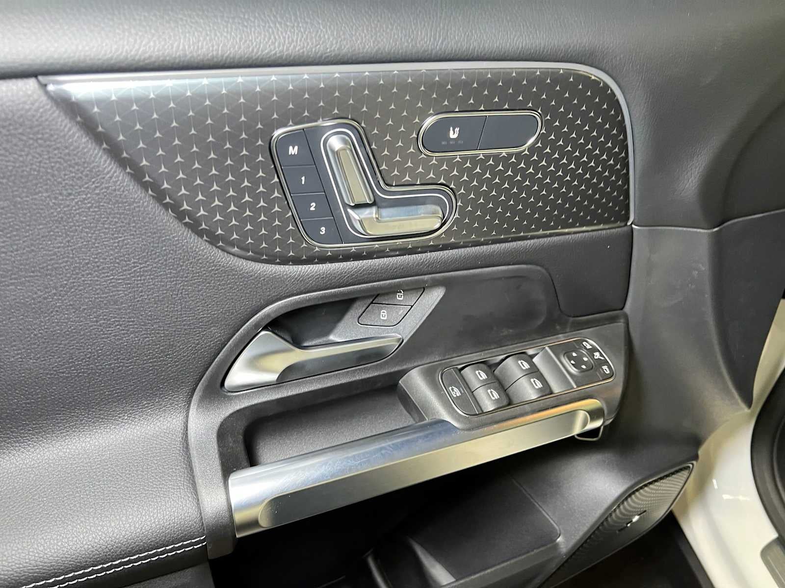 2026 Mercedes-Benz GLB 250 4MATIC® SUV