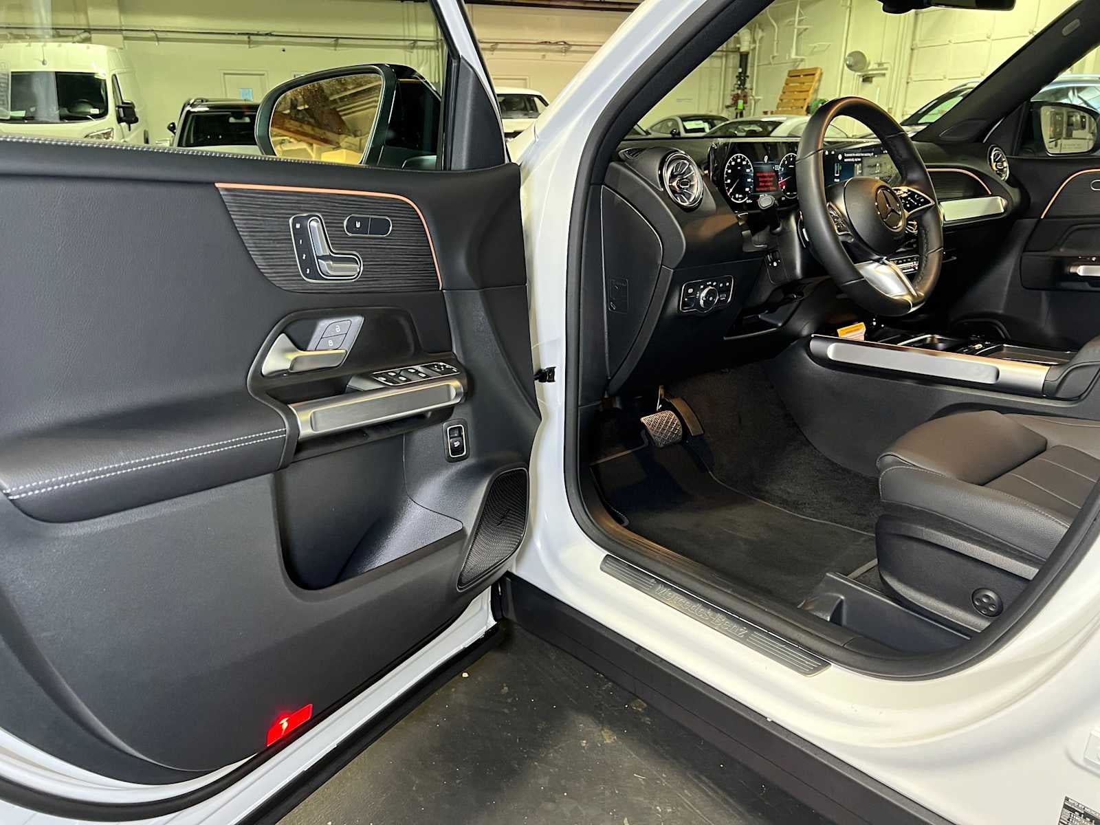 2026 Mercedes-Benz GLB 250 4MATIC® SUV