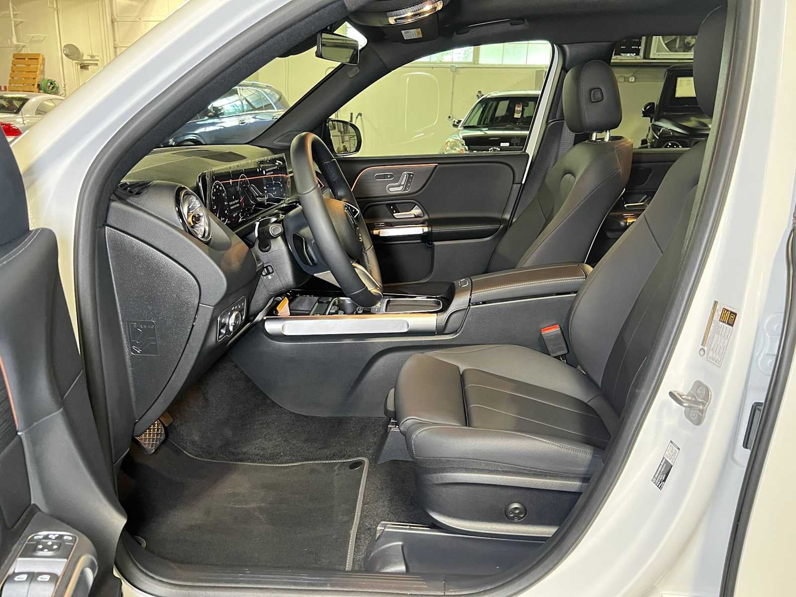 2026 Mercedes-Benz GLB 250 4MATIC® SUV