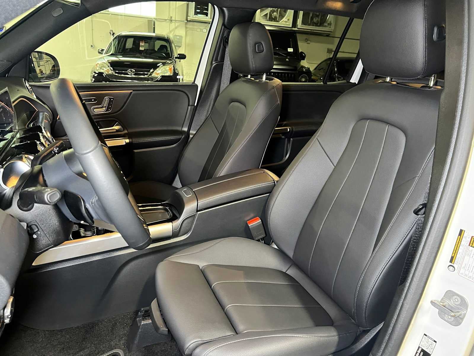 2026 Mercedes-Benz GLB 250 4MATIC® SUV