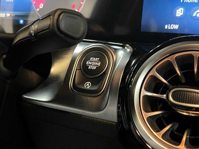 2026 Mercedes-Benz GLB 250 4MATIC® SUV