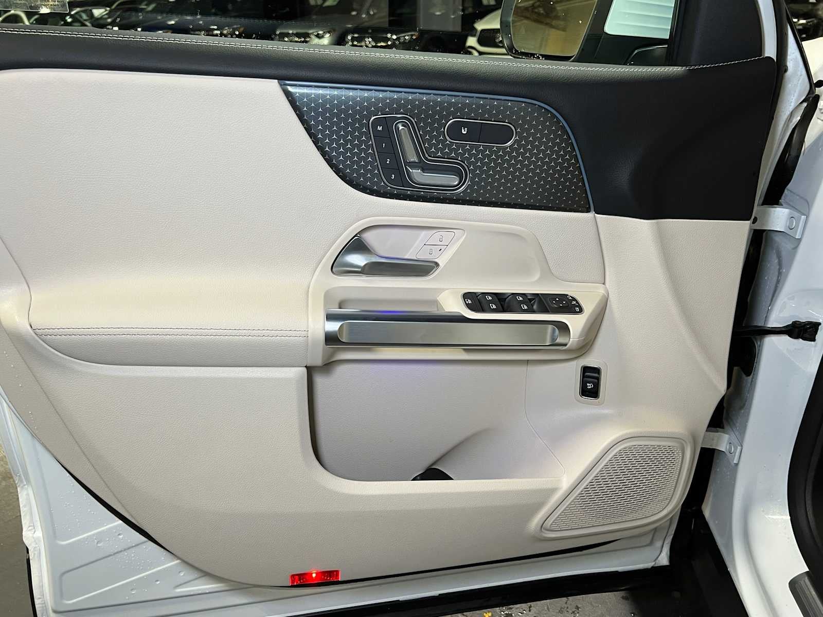 2025 Mercedes-Benz GLB 250 GLB 250