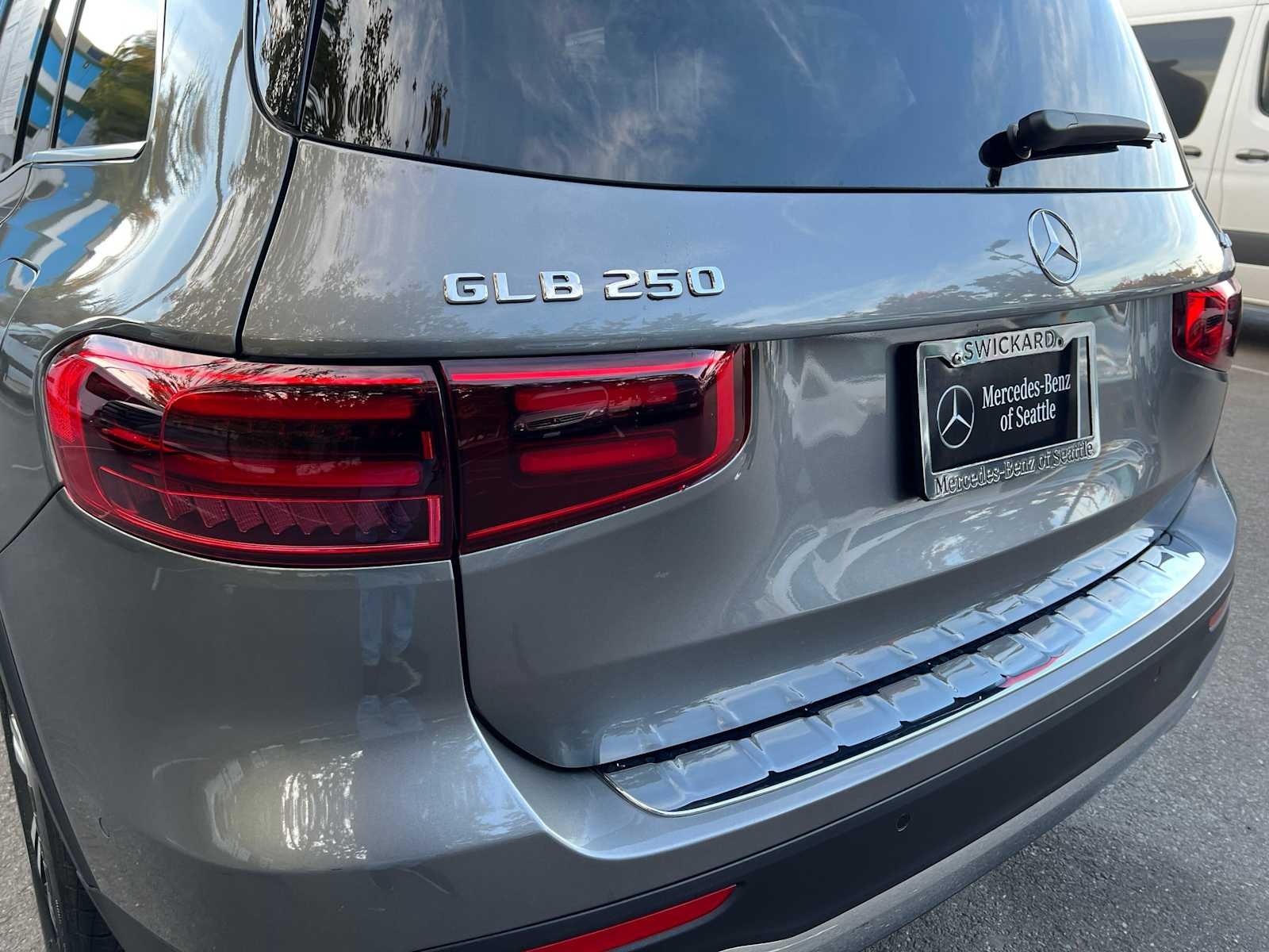 2026 Mercedes-Benz GLB 250 4MATIC® SUV