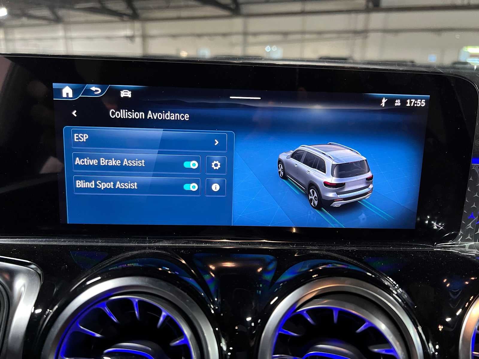 2026 Mercedes-Benz GLB 250 4MATIC® SUV