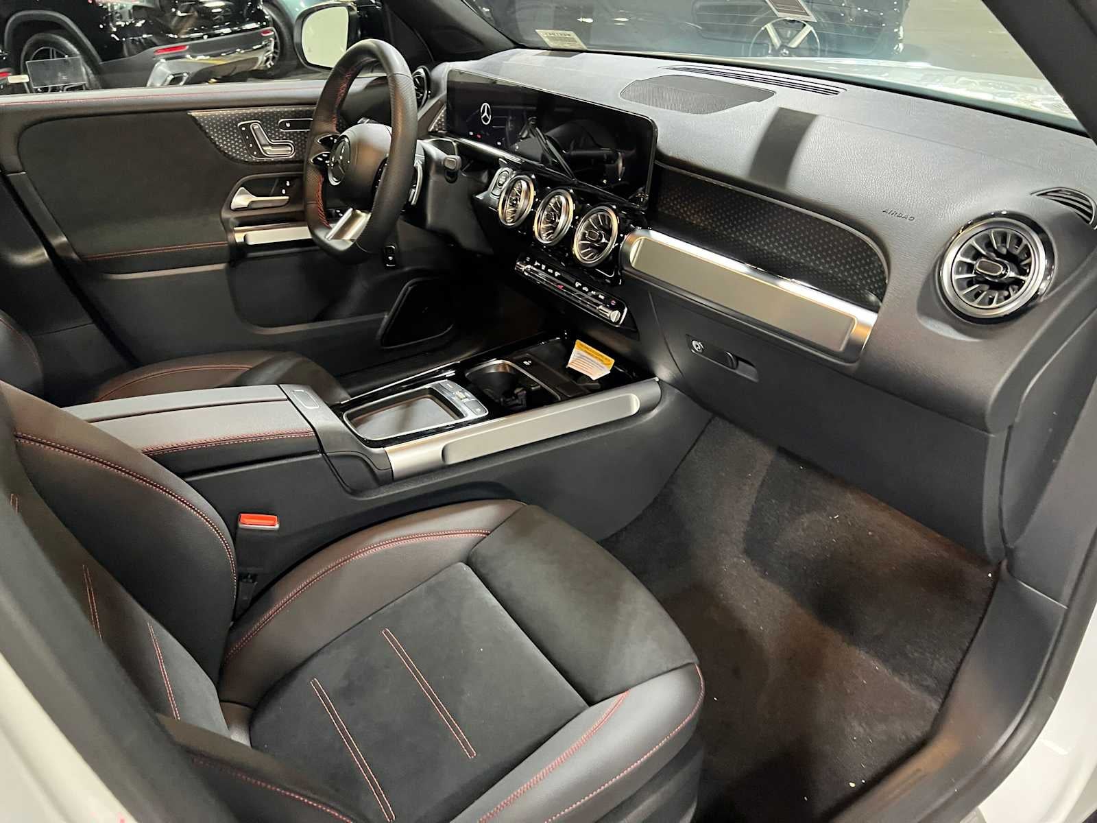 2026 Mercedes-Benz GLB 250 4MATIC® SUV