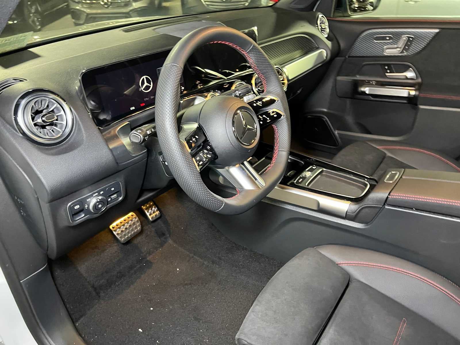 2026 Mercedes-Benz GLB 250 4MATIC® SUV