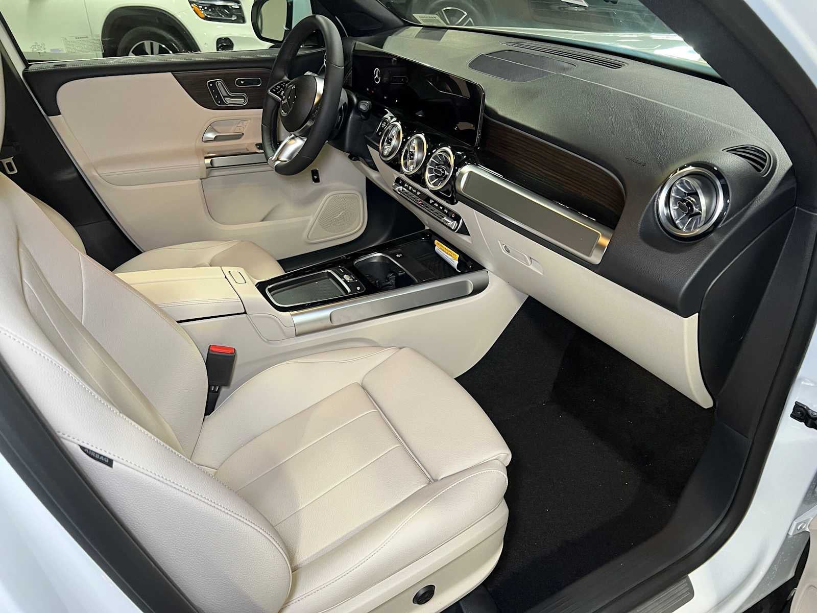 2026 Mercedes-Benz GLB 250 4MATIC® SUV