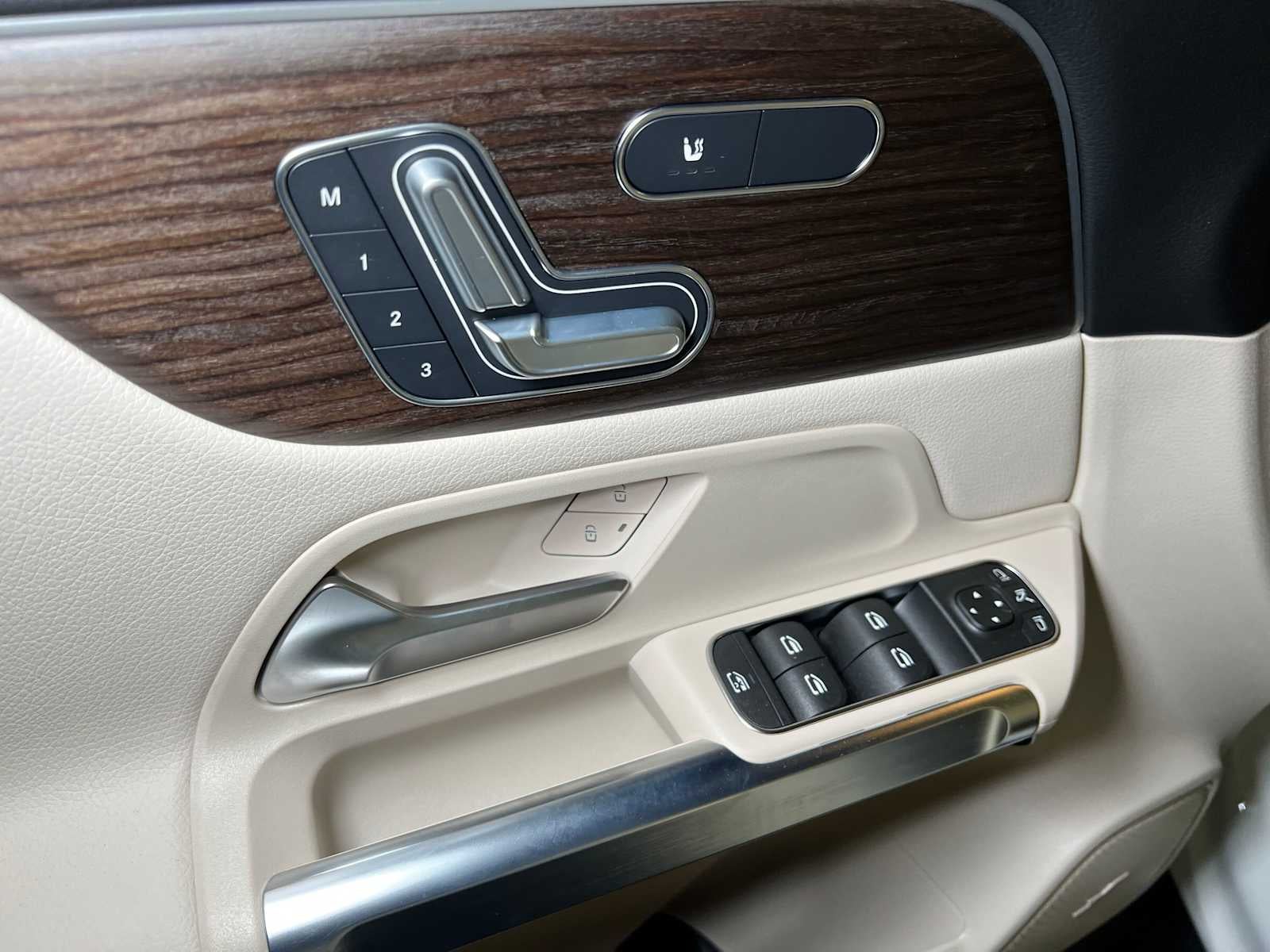 2026 Mercedes-Benz GLB 250 4MATIC® SUV
