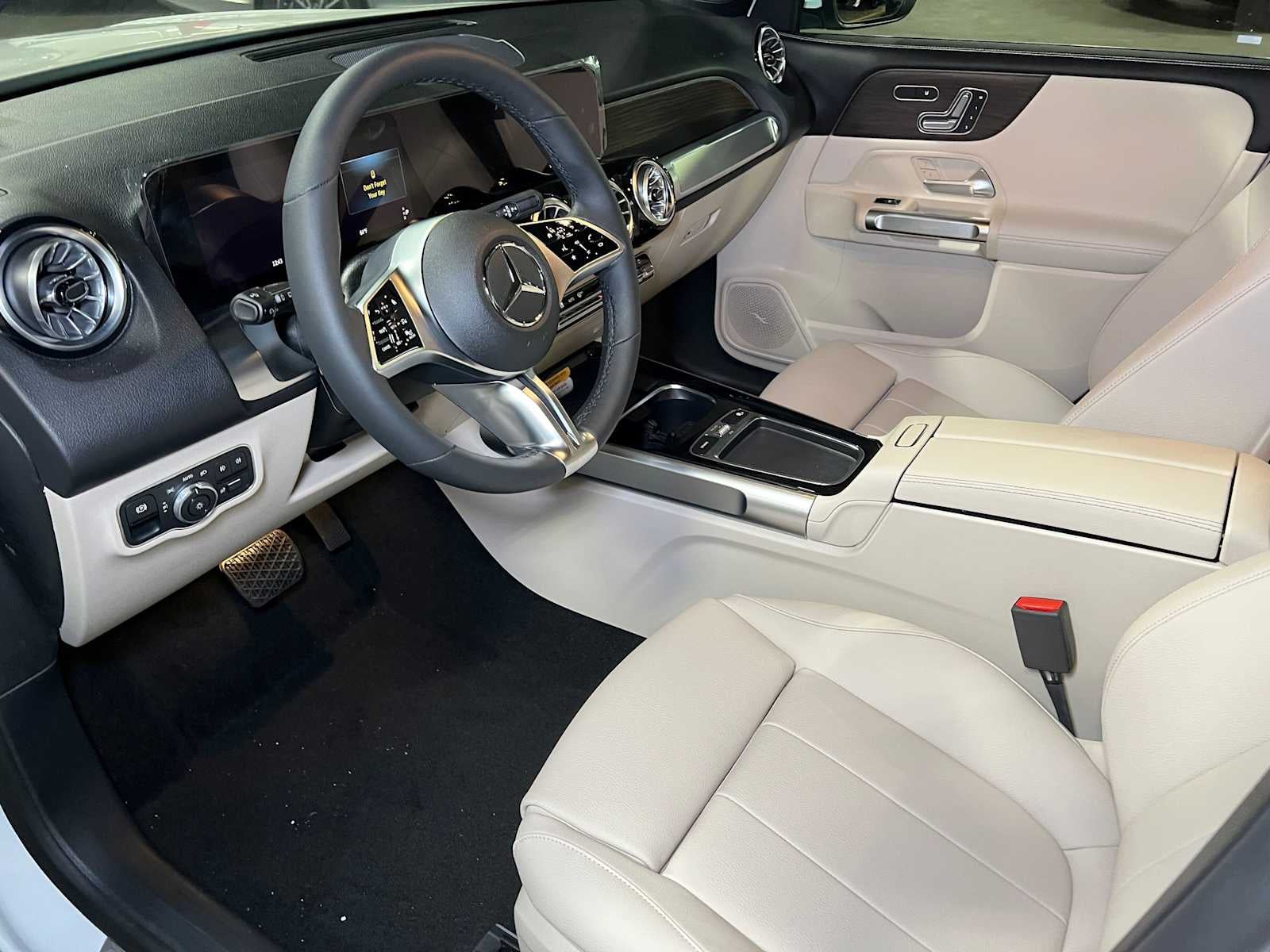 2026 Mercedes-Benz GLB 250 4MATIC® SUV