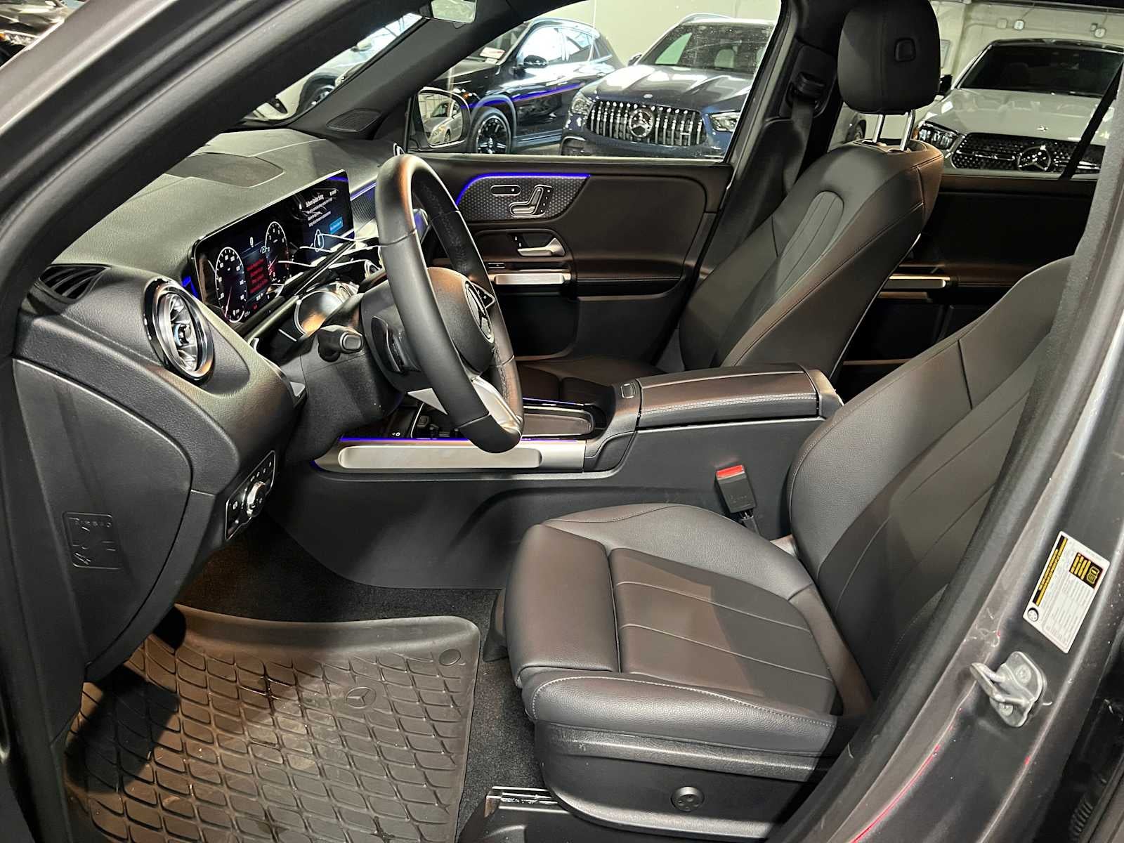 2025 Mercedes-Benz GLB 250 4MATIC® SUV