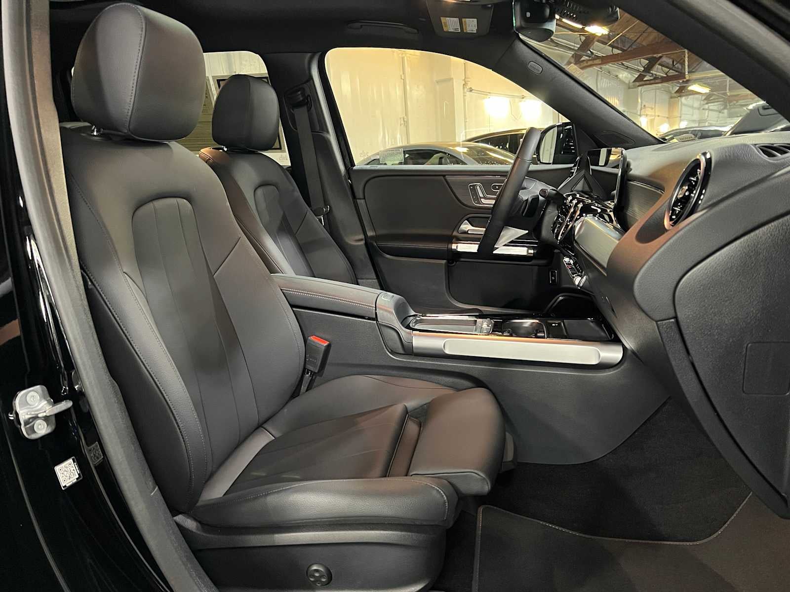 2026 Mercedes-Benz GLB 250 4MATIC® SUV