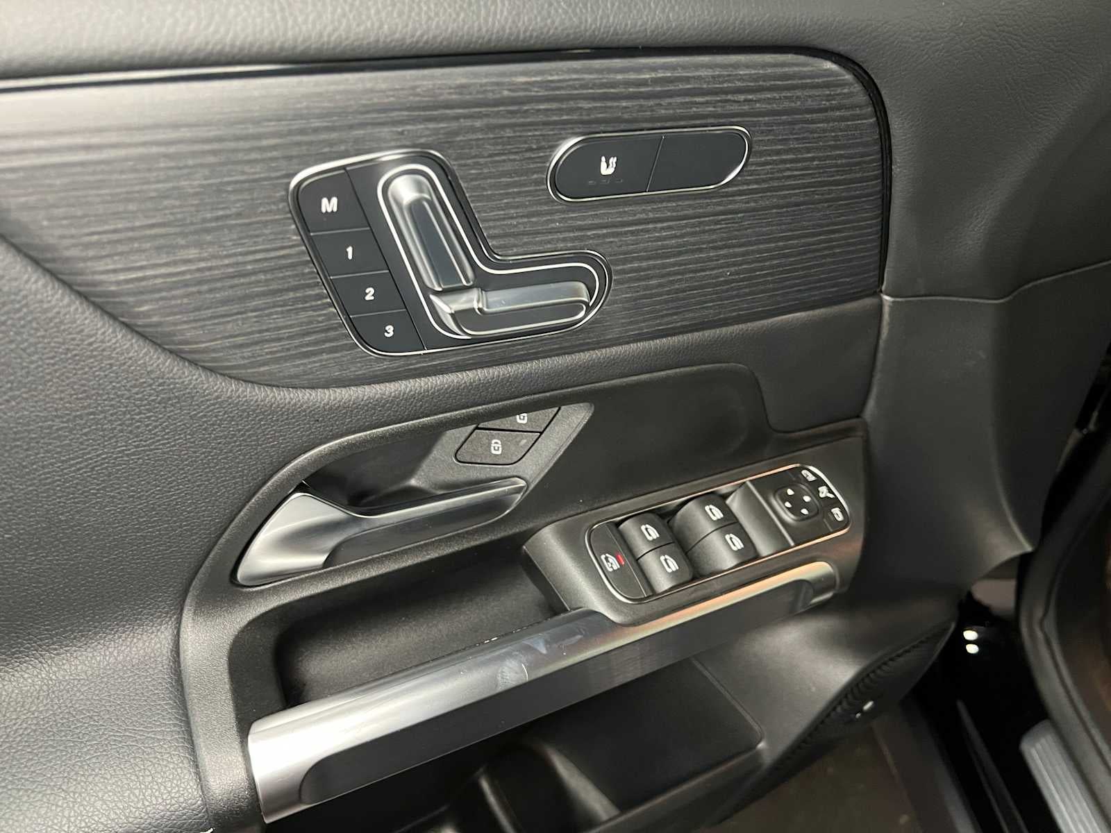 2026 Mercedes-Benz GLB 250 4MATIC® SUV
