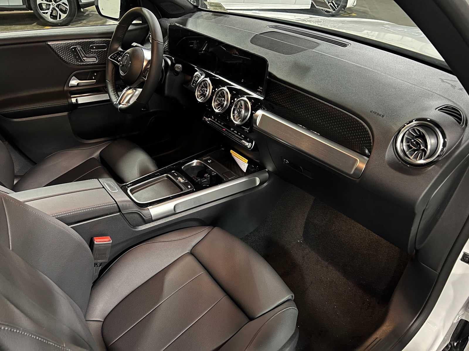 2026 Mercedes-Benz GLB 250 4MATIC® SUV