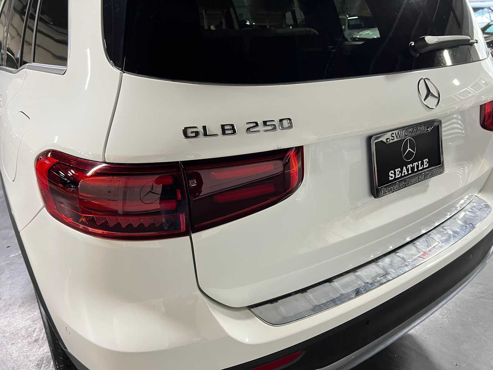 2026 Mercedes-Benz GLB 250 4MATIC® SUV