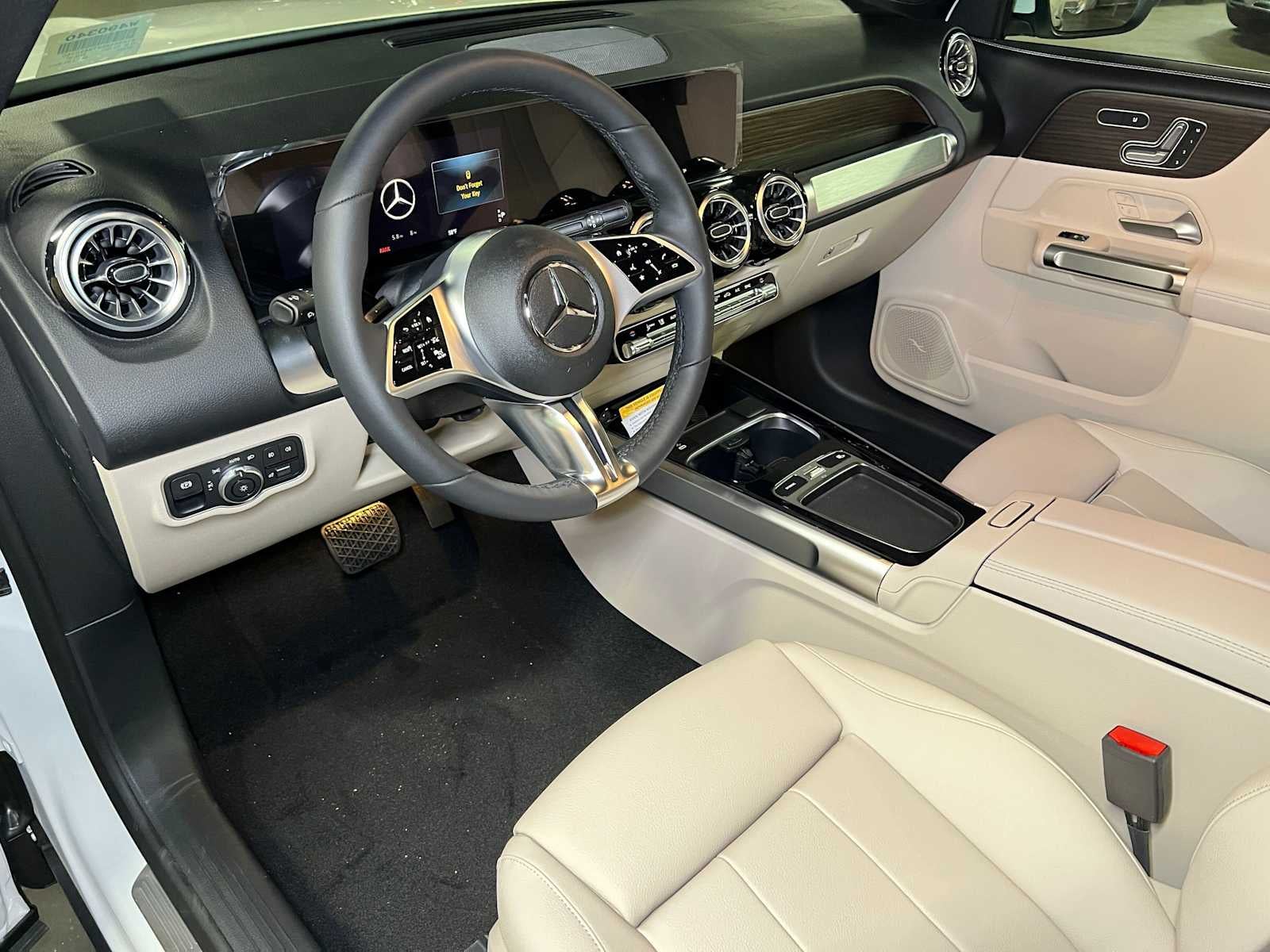 2026 Mercedes-Benz GLB 250 4MATIC® SUV