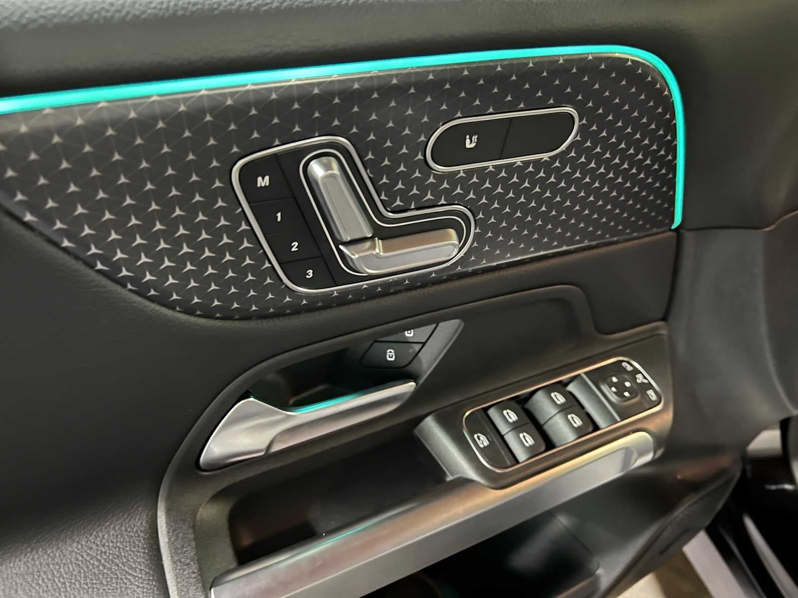2026 Mercedes-Benz GLB 250 4MATIC® SUV