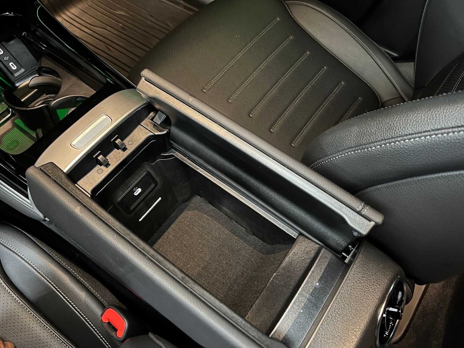 2025 Mercedes-Benz GLC GLC 300