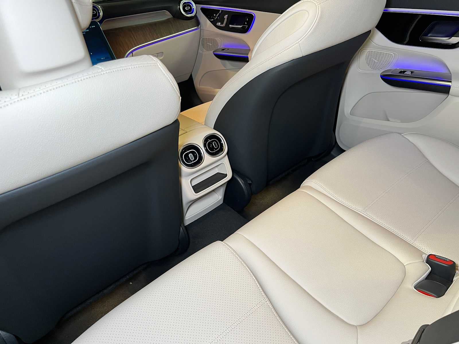 2027 Mercedes-Benz GLC 300 4MATIC® Coupe