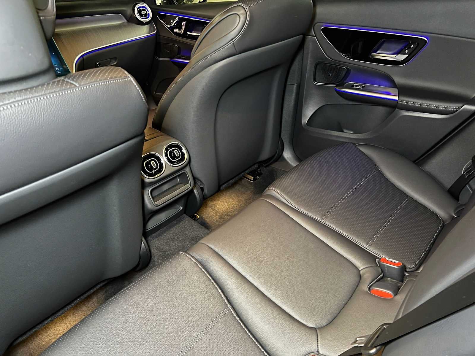 2027 Mercedes-Benz GLC 300 4MATIC® Coupe