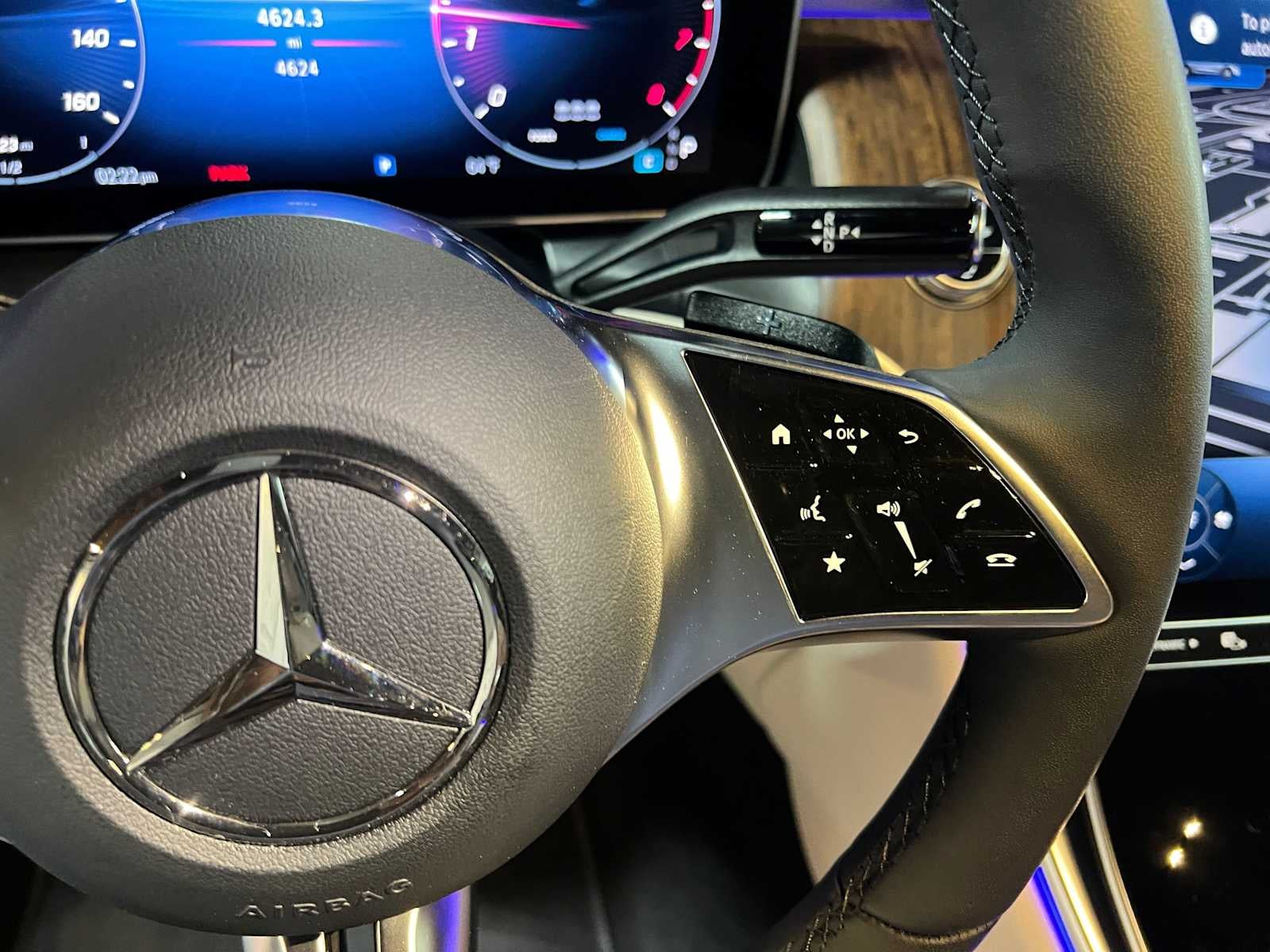 2025 Mercedes-Benz GLC 300 SUV