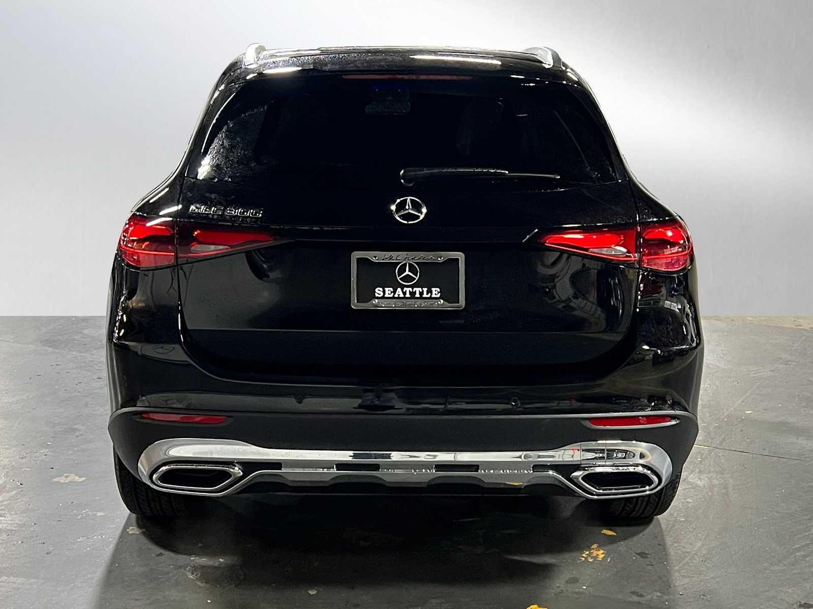 2025 Mercedes-Benz GLC 300 SUV
