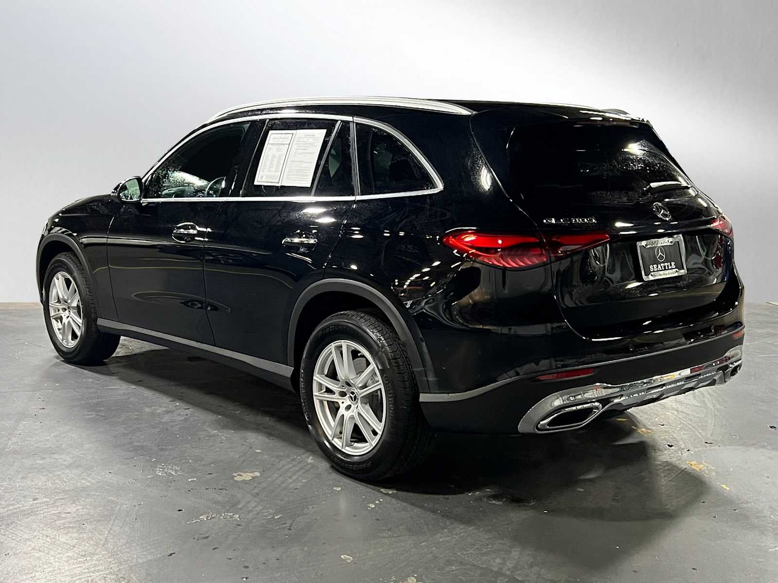 2025 Mercedes-Benz GLC 300 SUV
