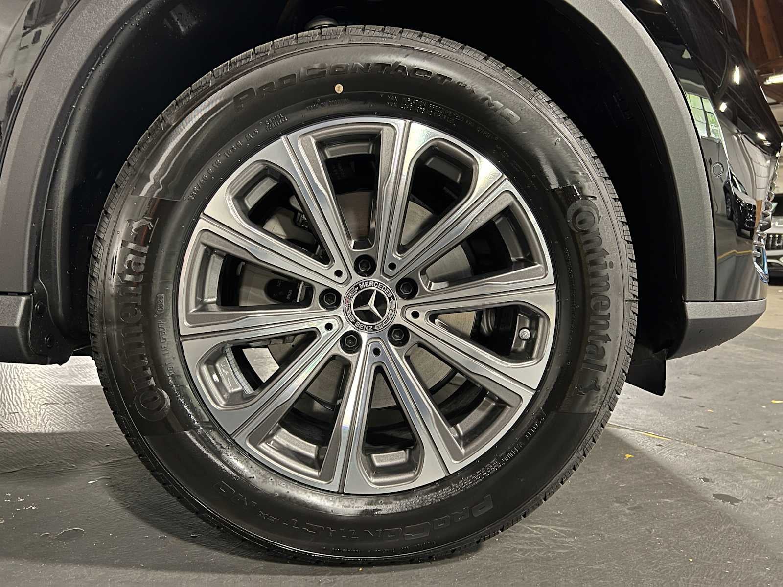 2025 Mercedes-Benz GLC GLC 300