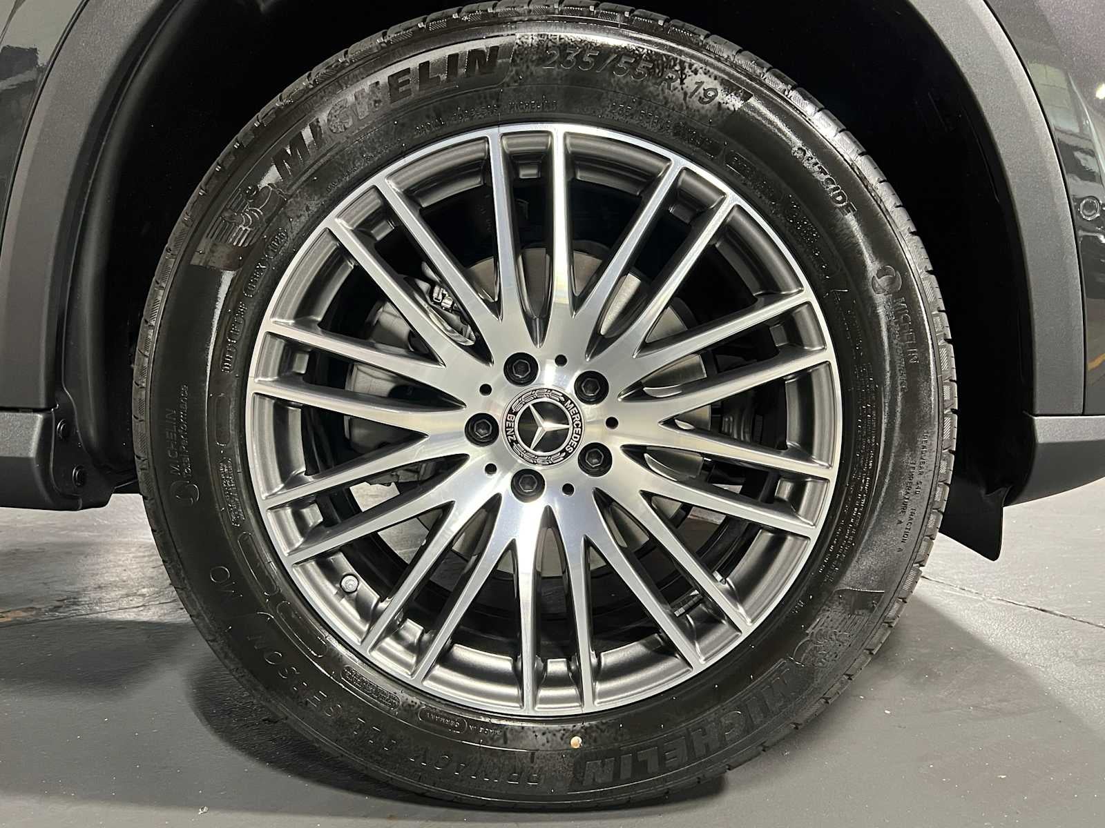 2025 Mercedes-Benz GLC GLC 300