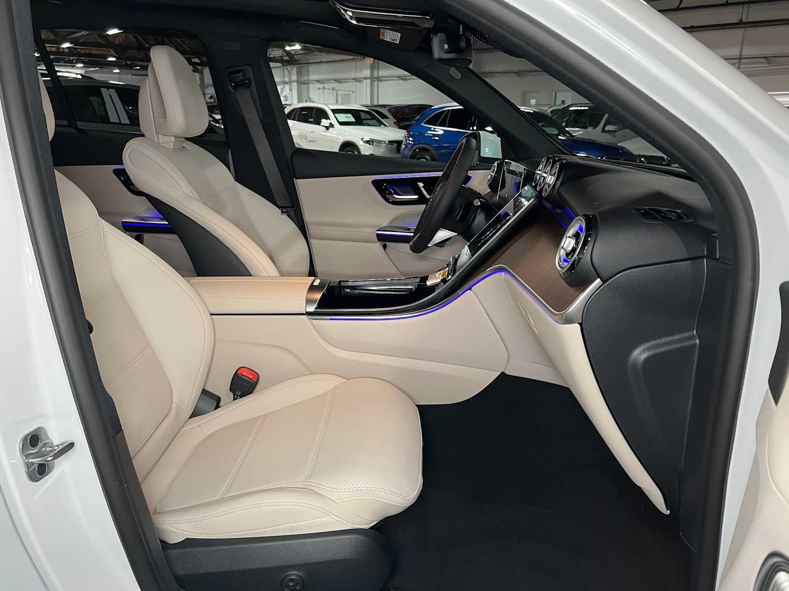 2025 Mercedes-Benz GLC GLC 300