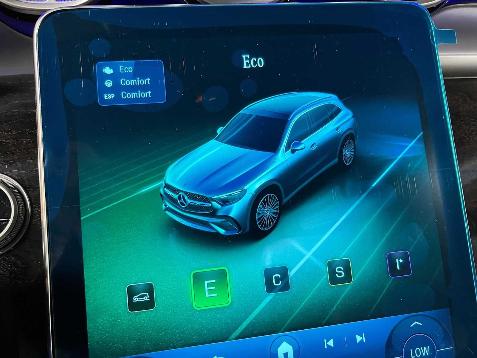 2027 Mercedes-Benz GLC 300 4MATIC® SUV