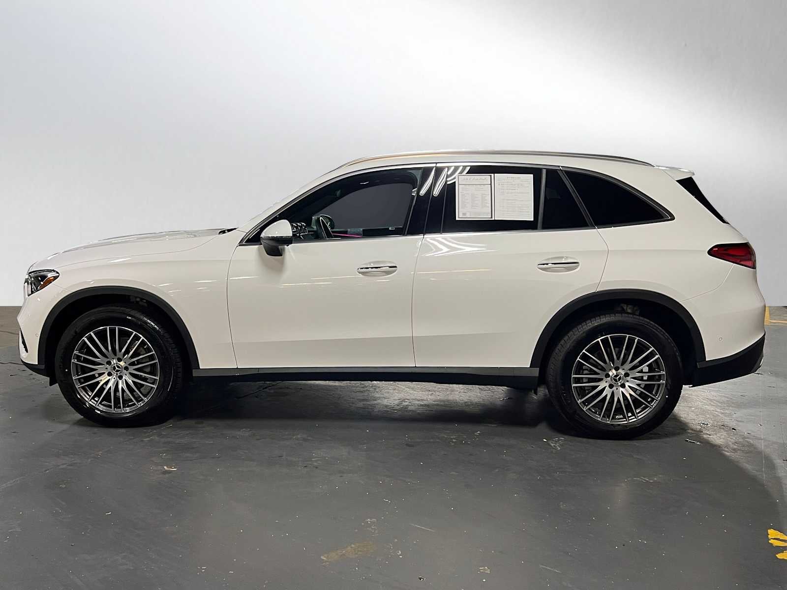 2025 Mercedes-Benz GLC GLC 300