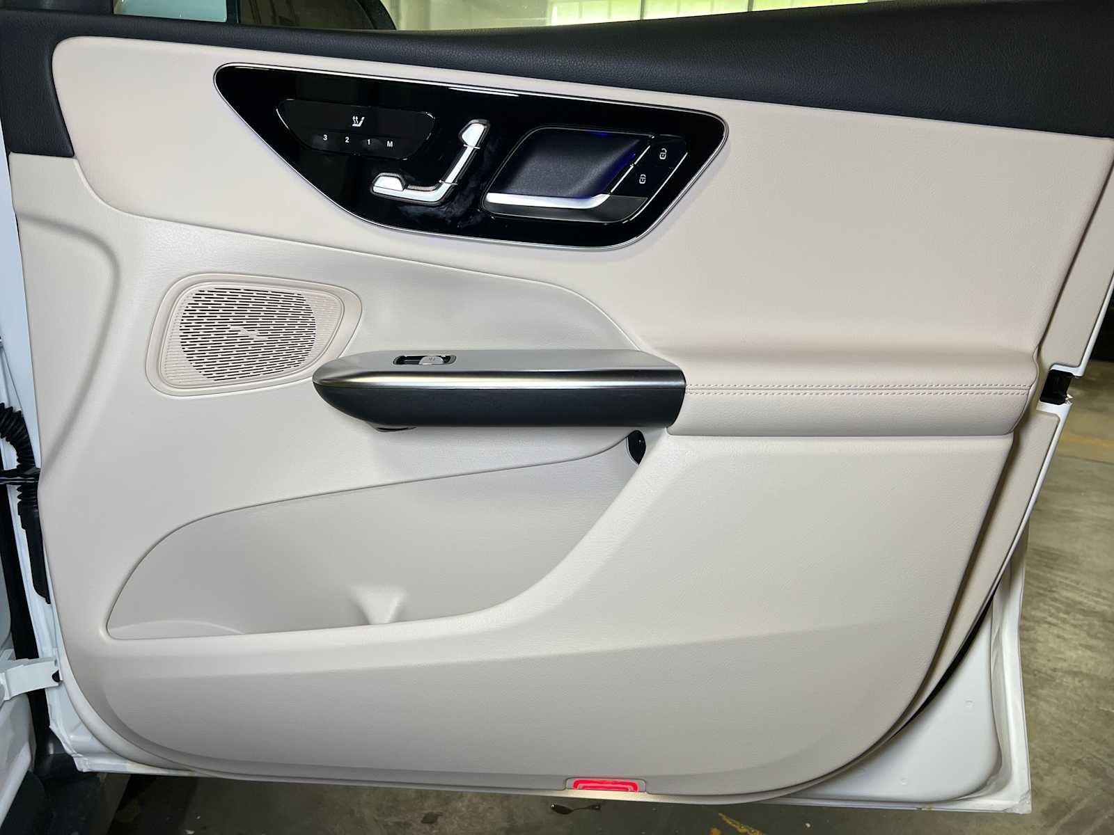 2025 Mercedes-Benz GLC GLC 300