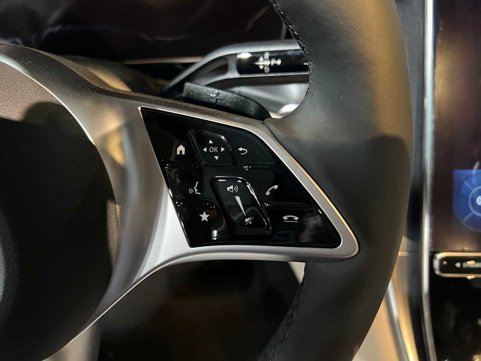 2025 Mercedes-Benz GLC GLC 300