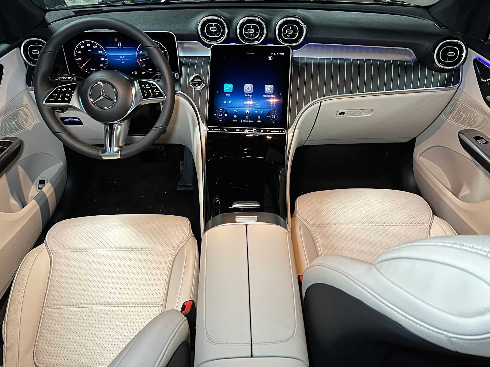 2026 Mercedes-Benz GLC 300 4MATIC® SUV