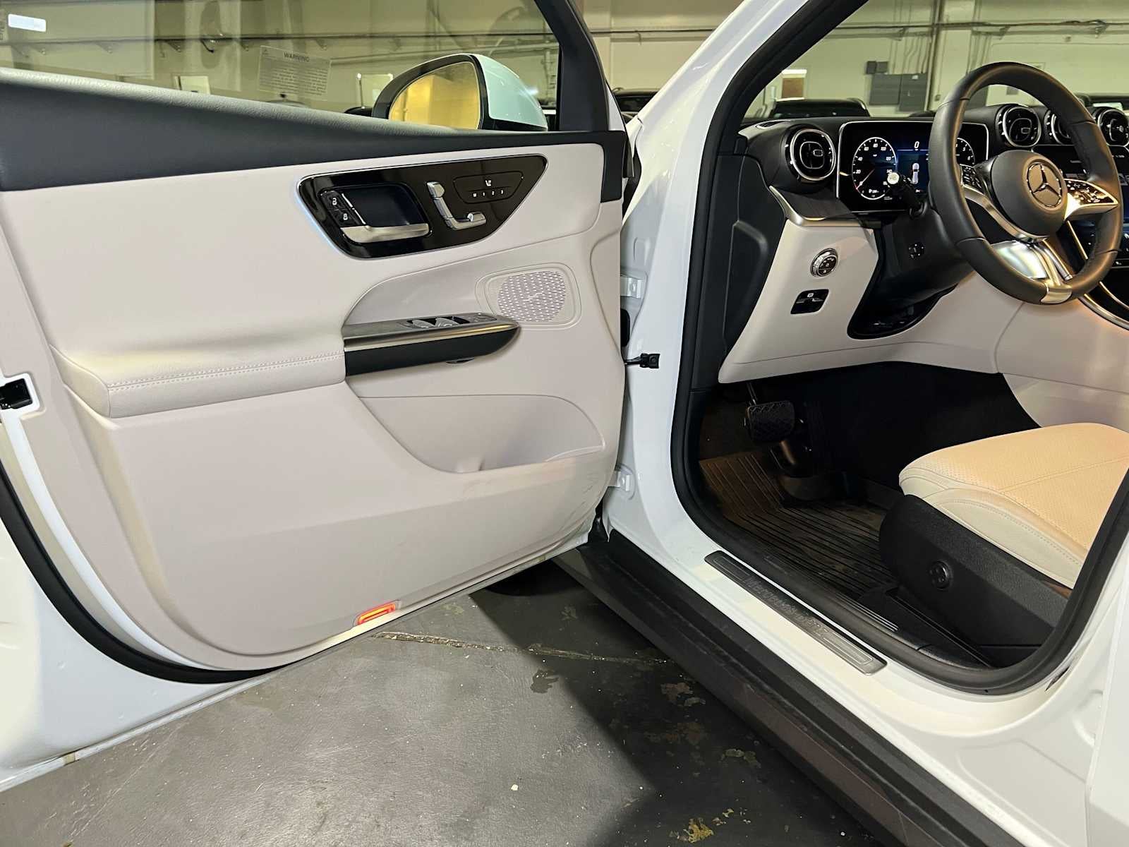2026 Mercedes-Benz GLC 300 4MATIC® SUV