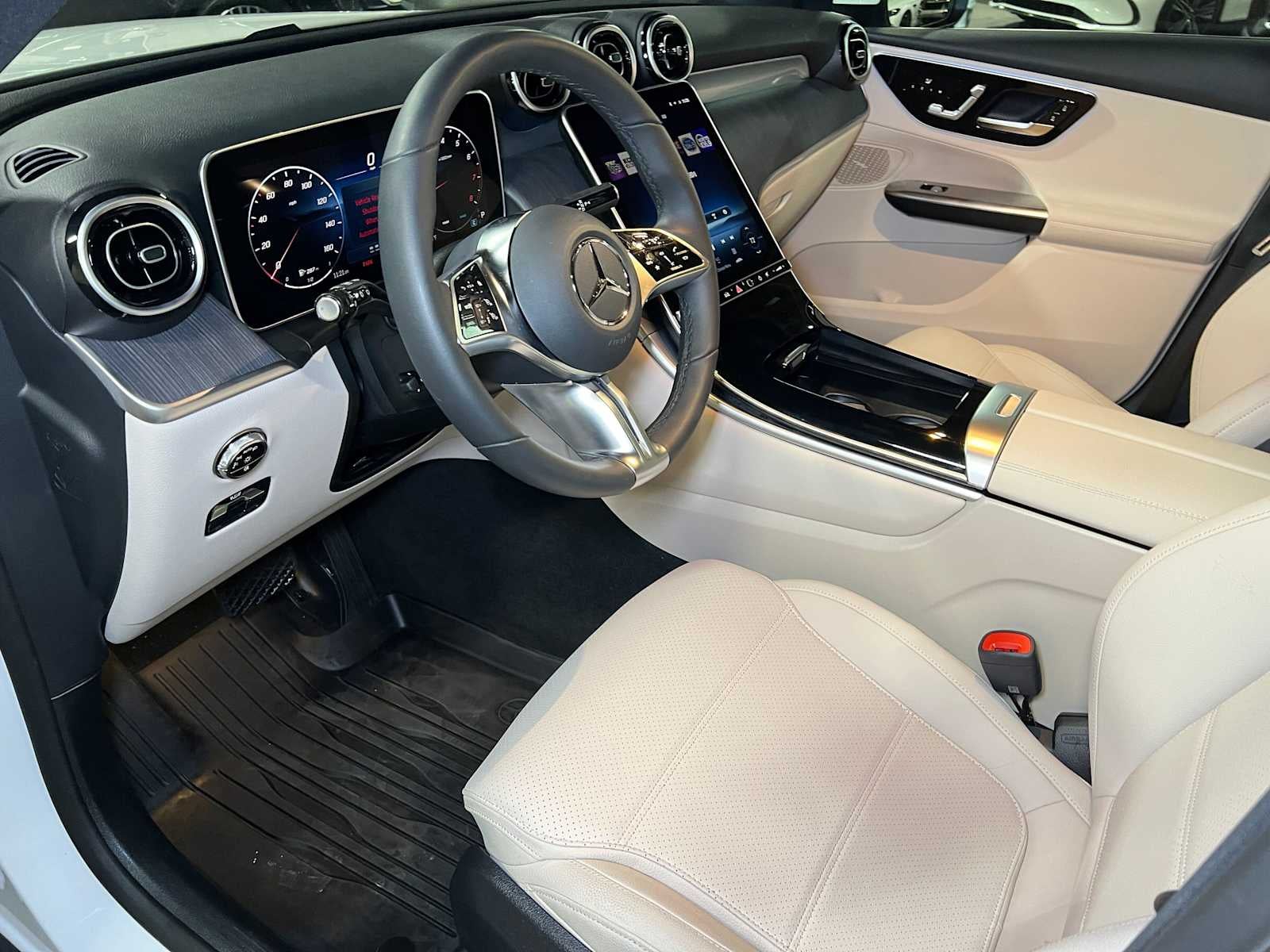 2026 Mercedes-Benz GLC 300 4MATIC® SUV