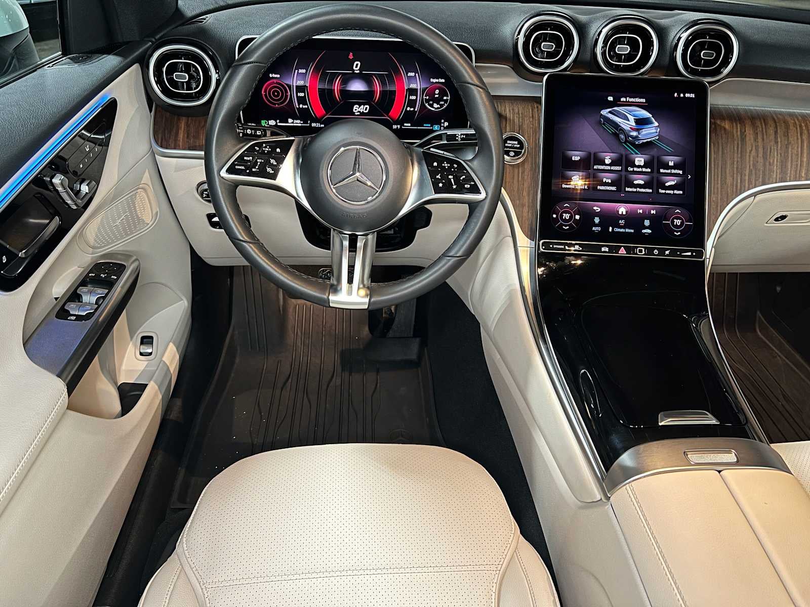 2026 Mercedes-Benz GLC 300 4MATIC® SUV