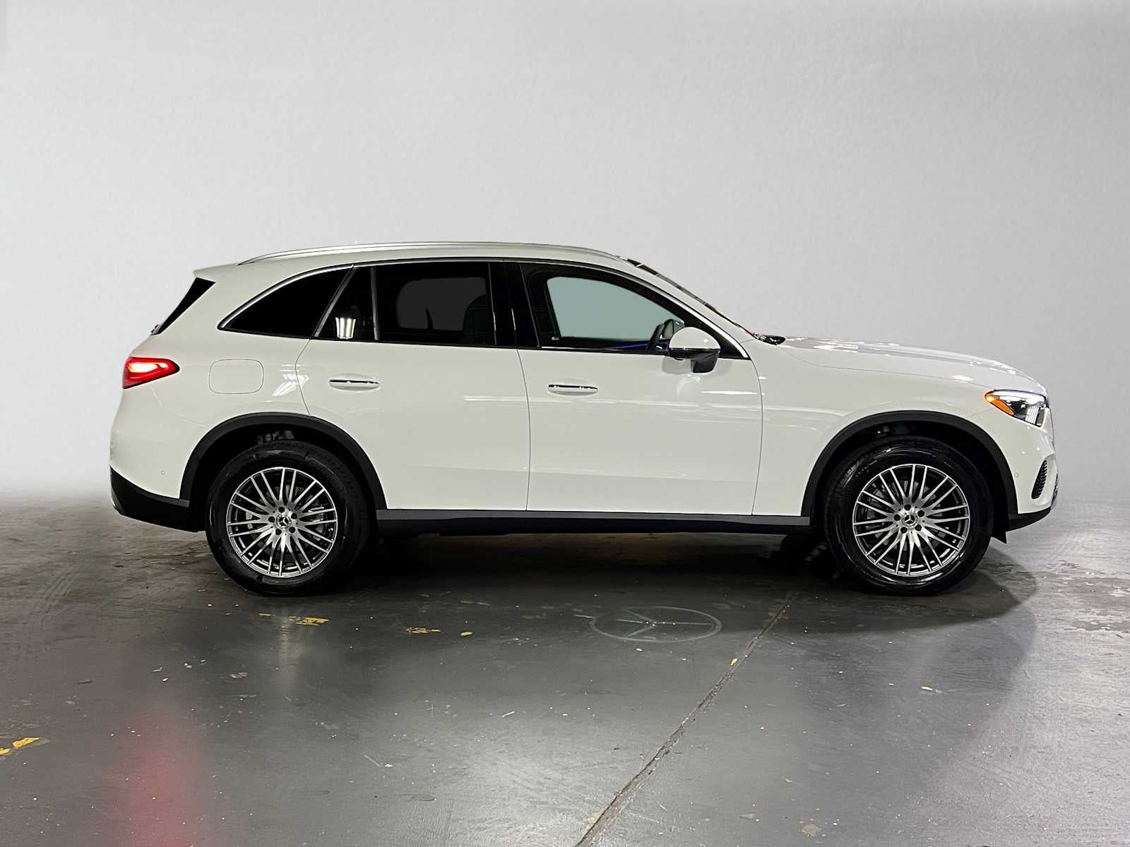 2027 Mercedes-Benz GLC 300 4MATIC® SUV