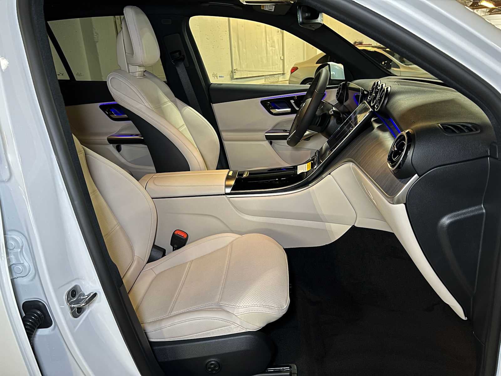 2025 Mercedes-Benz GLC GLC 300