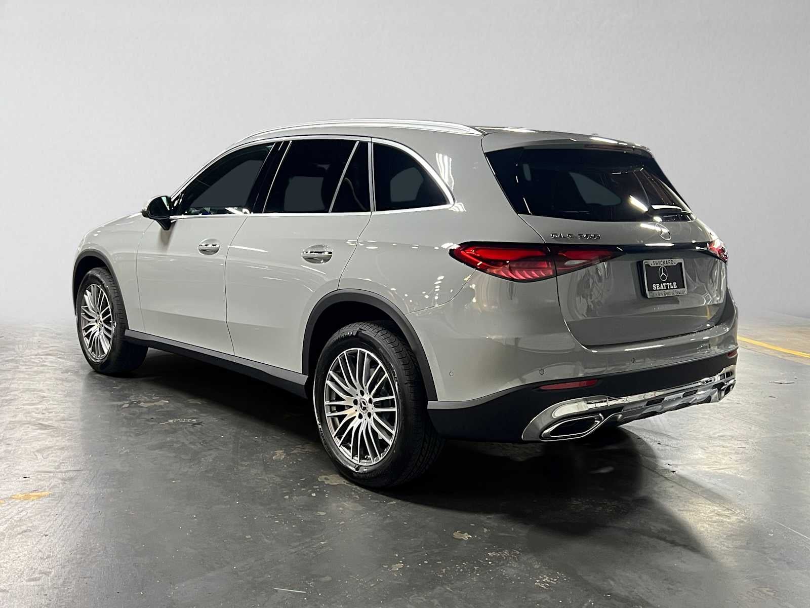 2027 Mercedes-Benz GLC 300 4MATIC® SUV