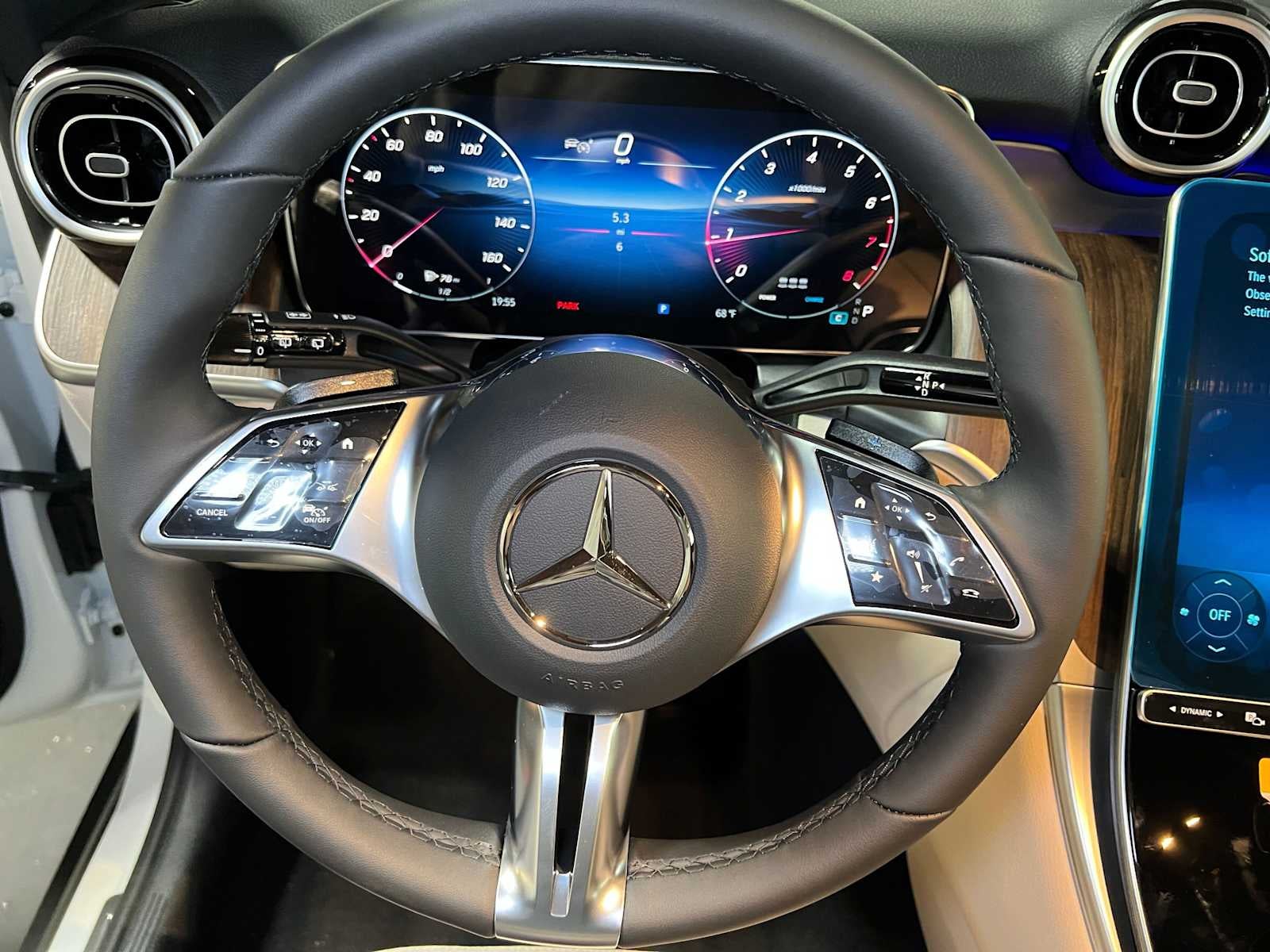 2027 Mercedes-Benz GLC 300 4MATIC® SUV