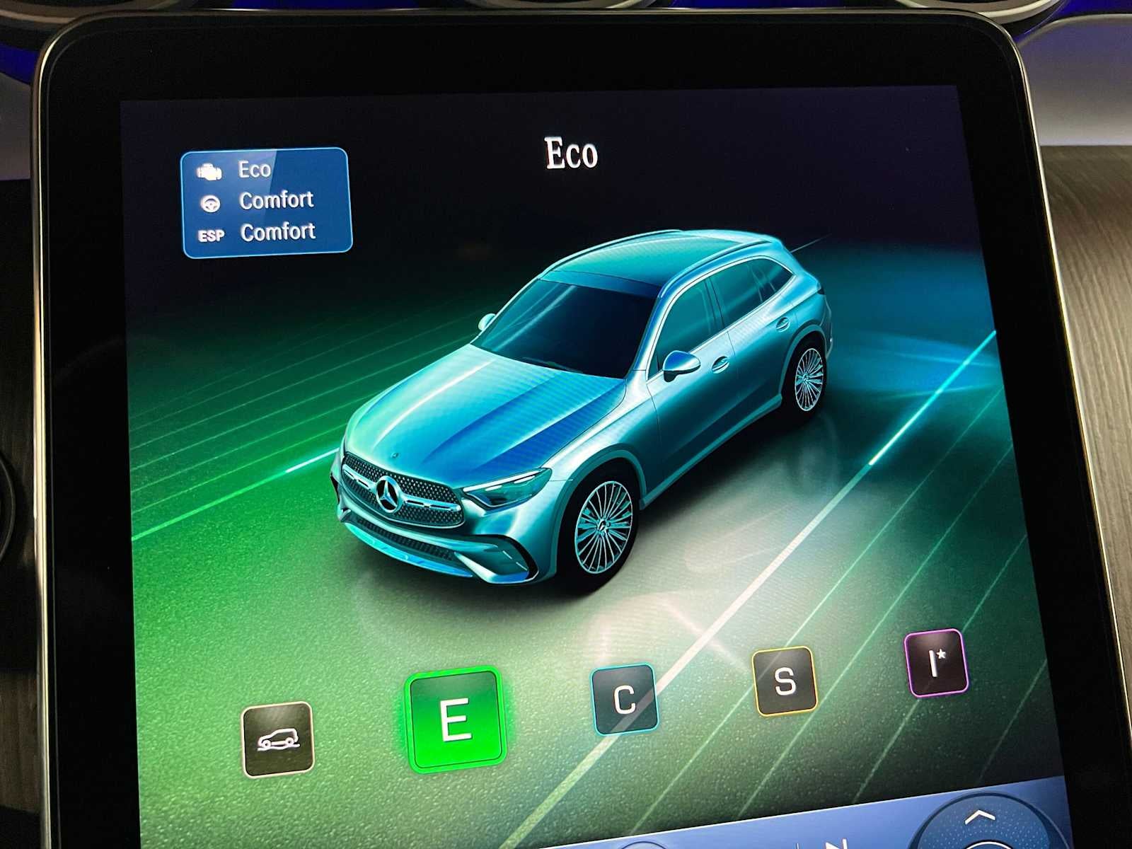 2027 Mercedes-Benz GLC 300 4MATIC® SUV
