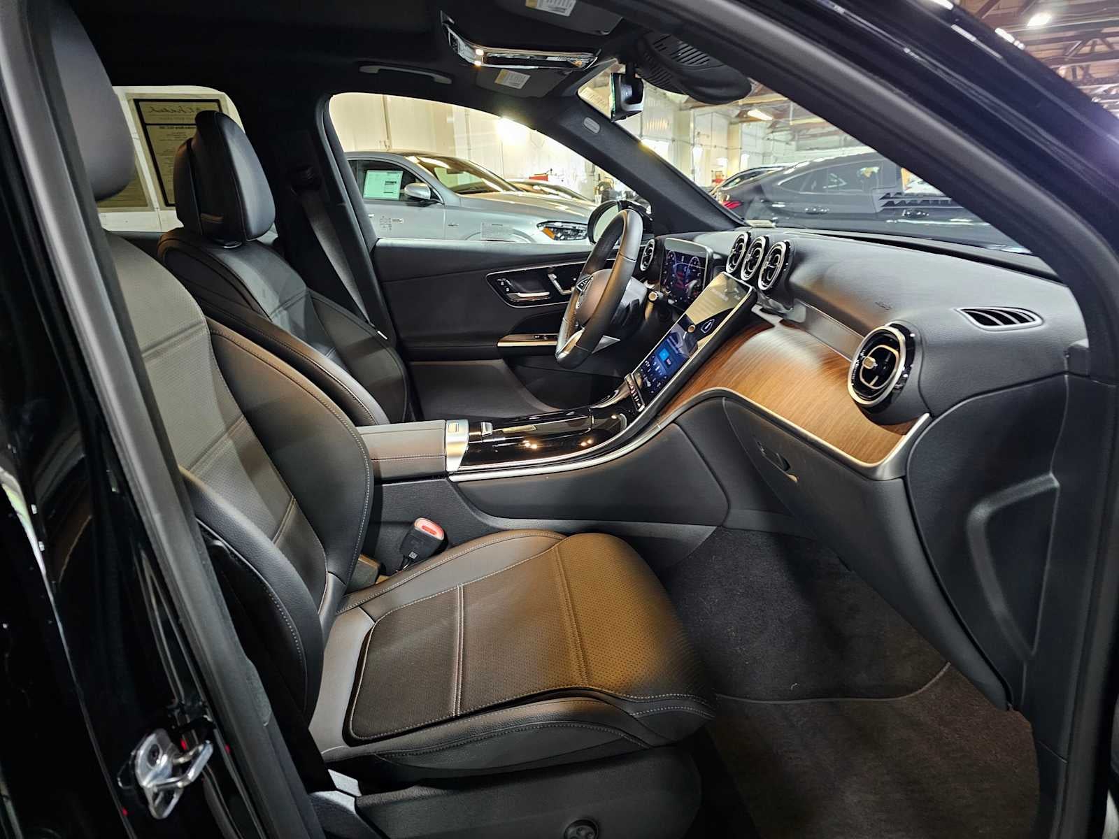 2026 Mercedes-Benz GLC 300 4MATIC® SUV