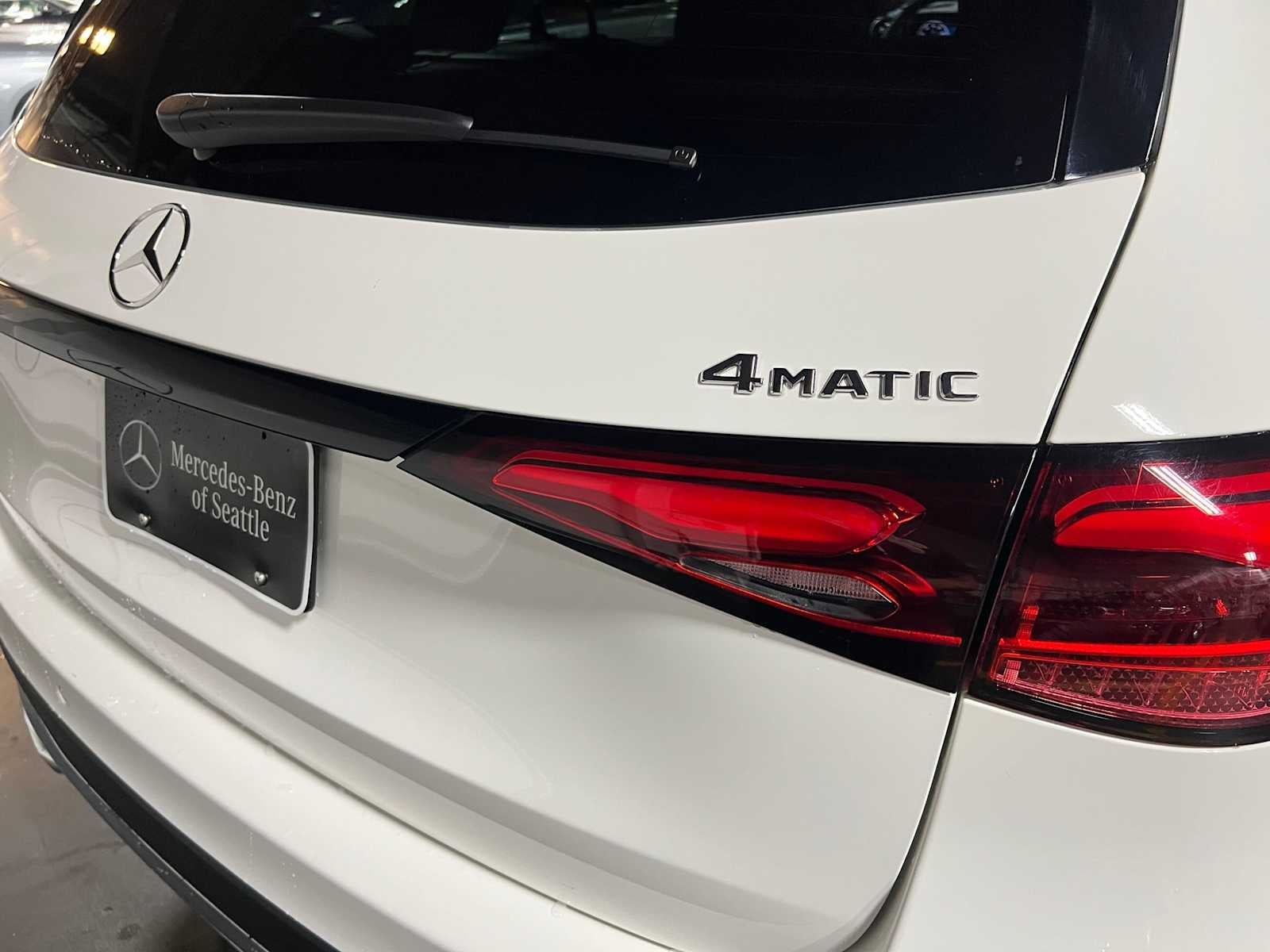 2026 Mercedes-Benz GLC 300 4MATIC® SUV
