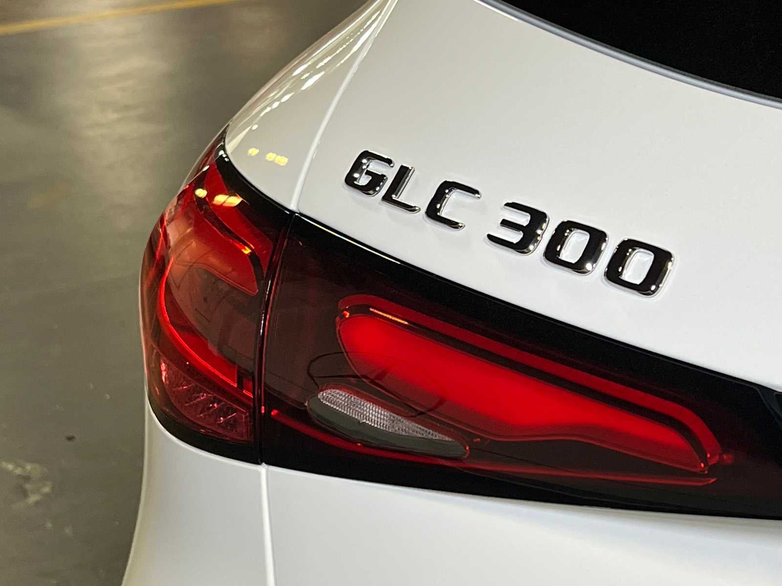 2025 Mercedes-Benz GLC GLC 300