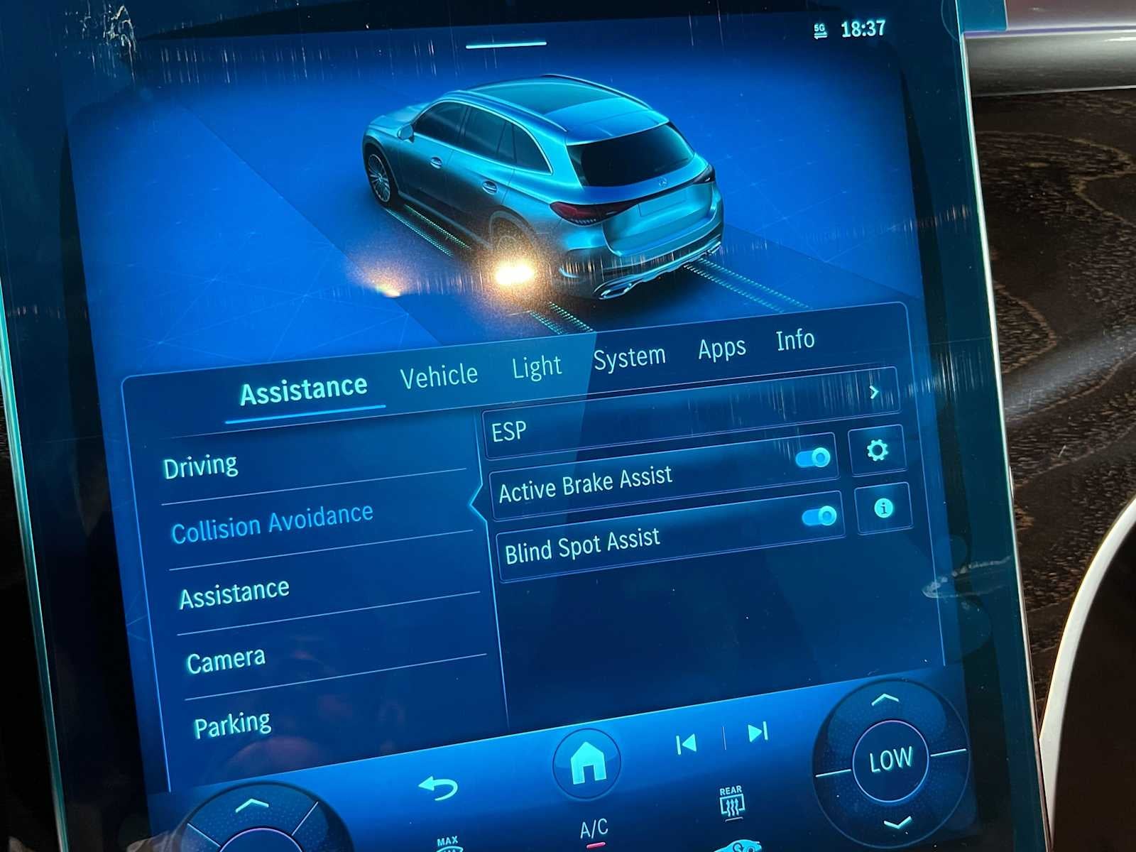 2027 Mercedes-Benz GLC 300 4MATIC® SUV